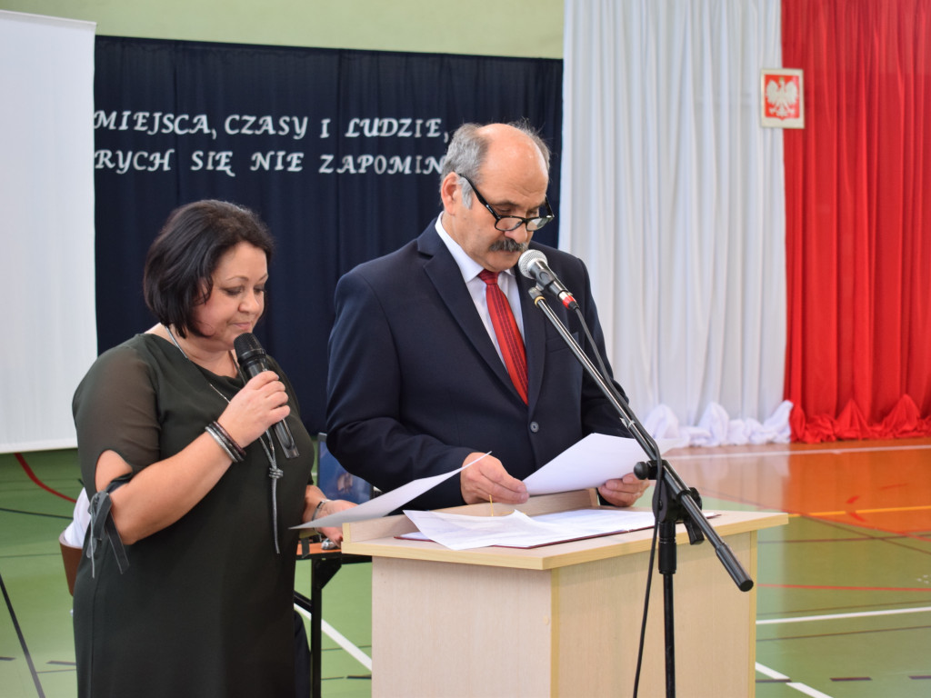 20 lecie nadania patrona szkole podstawowej w Rybnie