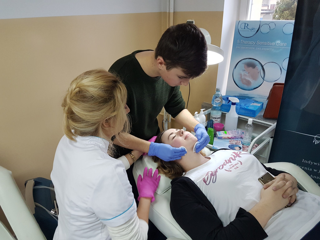 Mikołajkowy dzień promocji zdrowia i urody w 