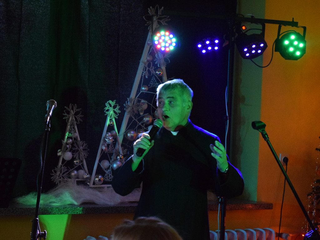 Wspólne kolędowanie w Środowiskowym Domu Samopomocy w Sochaczewie