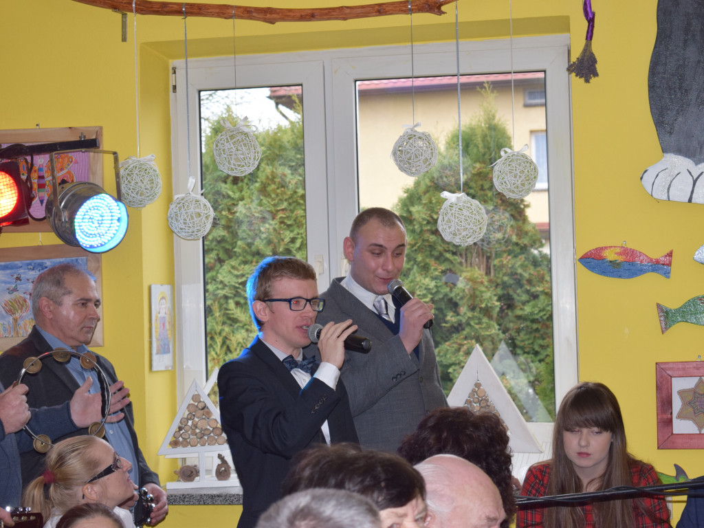 Wspólne kolędowanie w Środowiskowym Domu Samopomocy w Sochaczewie