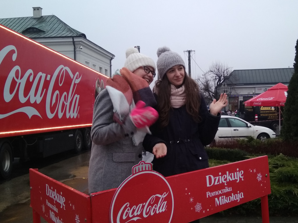 Świąteczna Ciężarówka Coca-Coli na pl. Kościuszki w Sochaczewie [WIDEO]