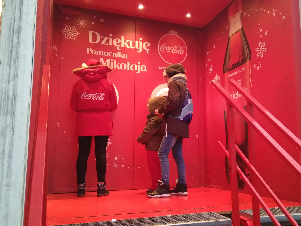 Świąteczna Ciężarówka Coca-Coli na pl. Kościuszki w Sochaczewie [WIDEO]