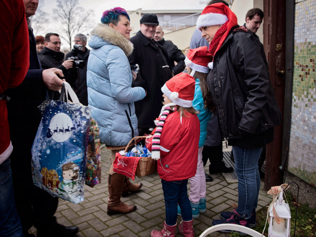 Piąta Niebieska Gwiazdka za nami. Pomoc trafi do 30 potrzebujących rodzin
