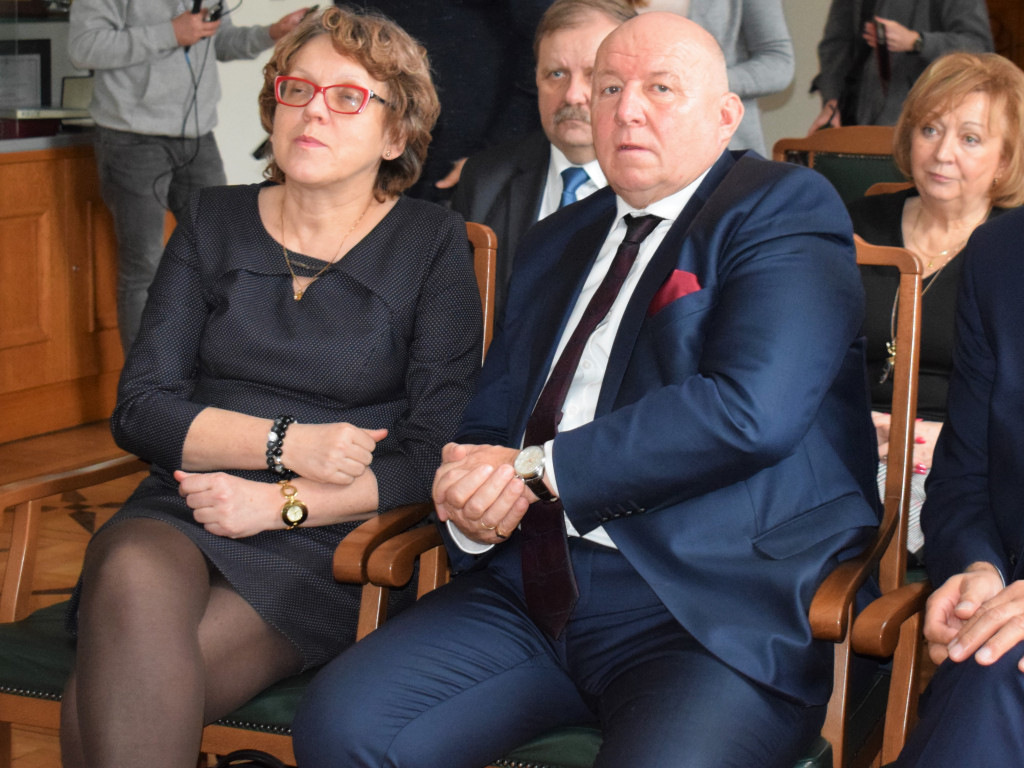 Będzie bezkolizyjne skrzyżowanie kolejowo-drogowe w Teresinie na linii  Warszawa - Poznań
