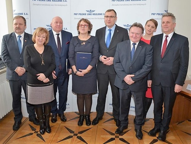 Będzie bezkolizyjne skrzyżowanie kolejowo-drogowe w Teresinie na linii  Warszawa - Poznań