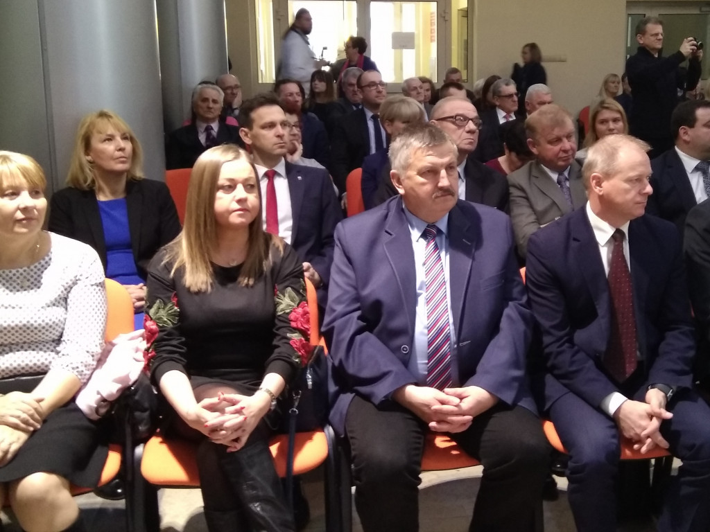 Jest porozumienie trzech samorządów w sprawie budowy nowego mostu na Bzurze.