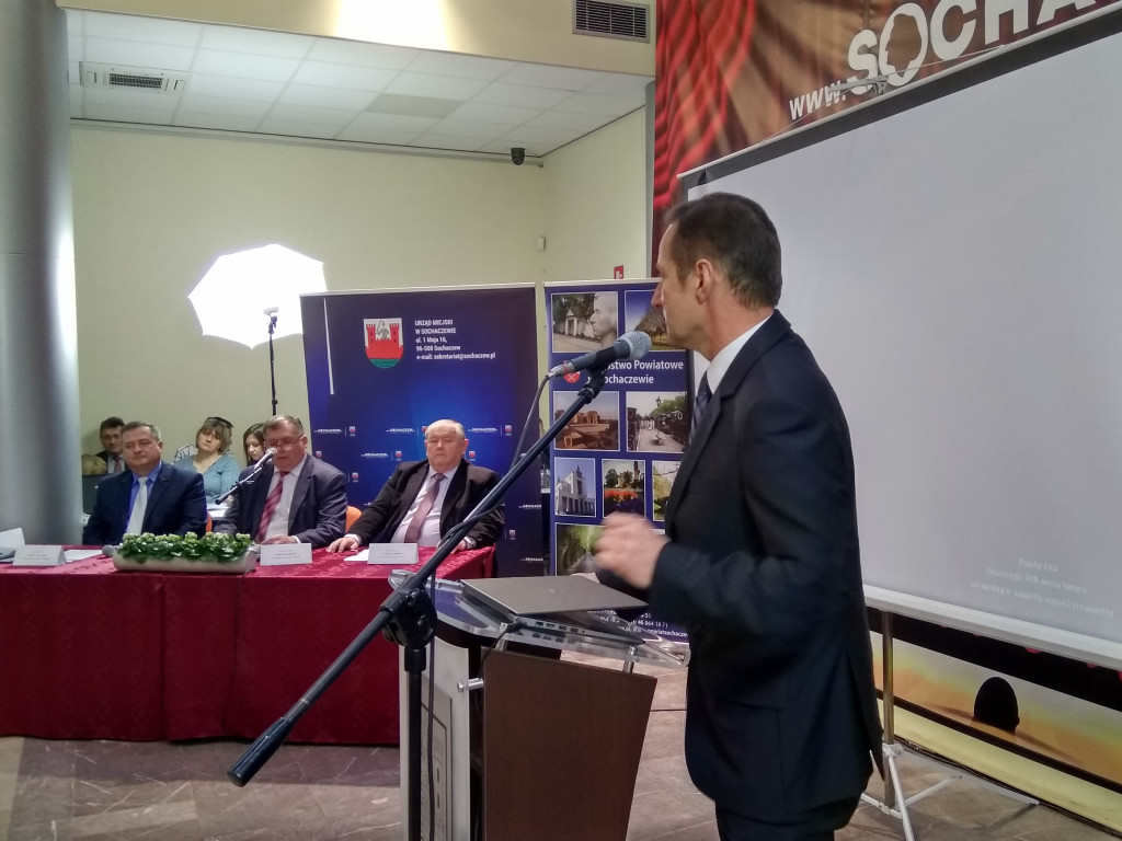 Jest porozumienie trzech samorządów w sprawie budowy nowego mostu na Bzurze.