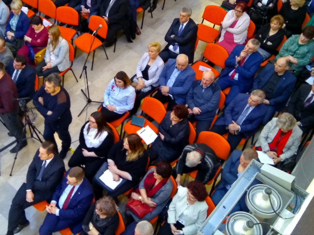 Jest porozumienie trzech samorządów w sprawie budowy nowego mostu na Bzurze.