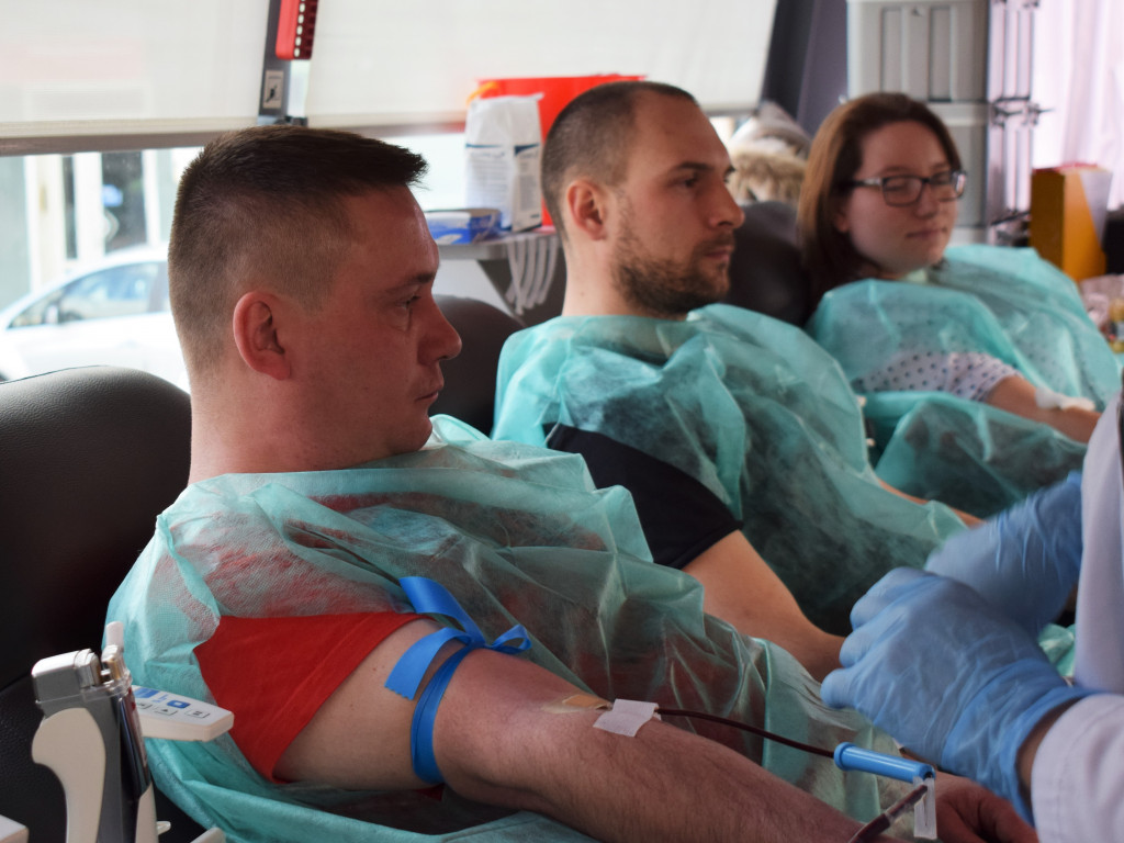 Sochaczewscy mundurowi podarowali swoją krew potrzebującym [ZDJĘCIA]