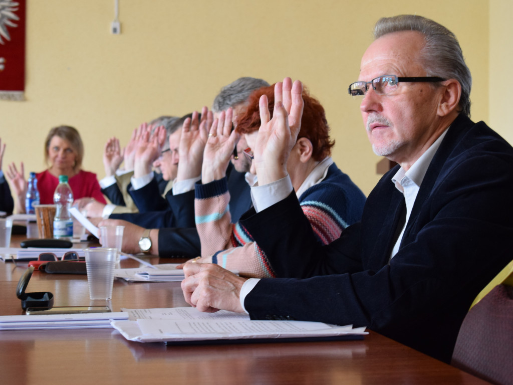 Nie pozwolili zwolnić radnej z pracy