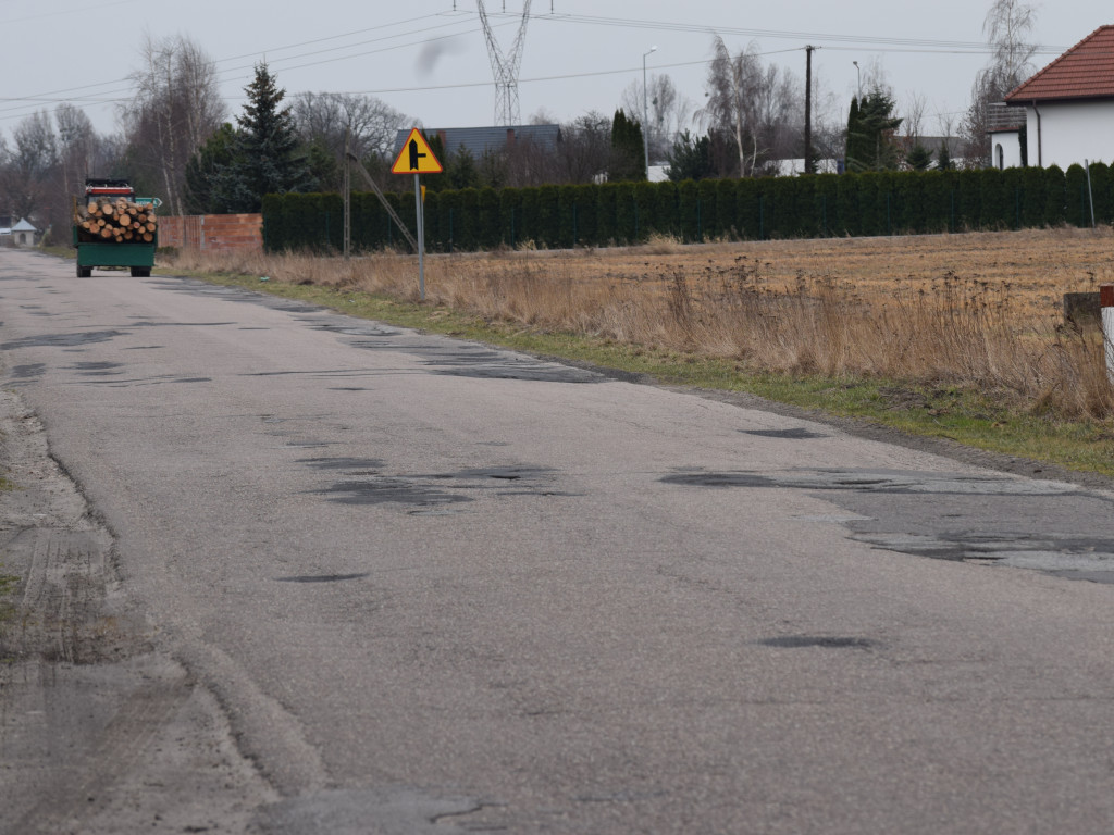 4 miliony złotych na drogi w powiecie sochaczewskim