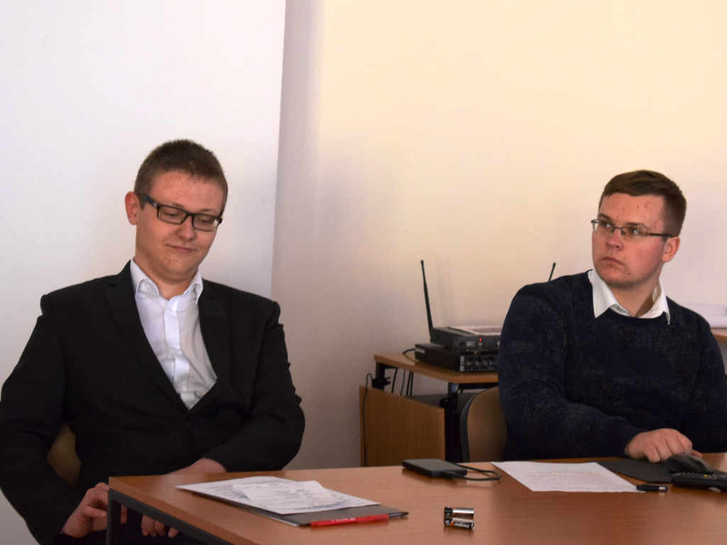 Technikum z patronem i sztandarem