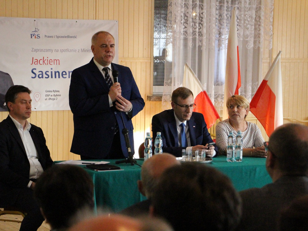 Minister Sasin w powiecie sochaczewskim: mieszkańcy mieli sporo pytań