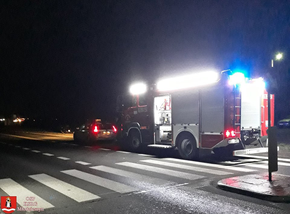 Wypadek w Młodzieszynie z udziałem motocyklisty: policja szuka świadków