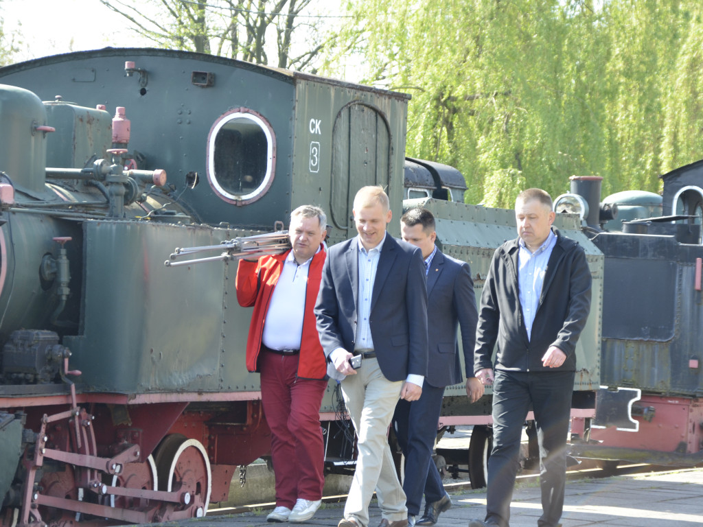 Pociąg Retro Sochaczew 2018: niesamowita inauguracja sezonu FOTO