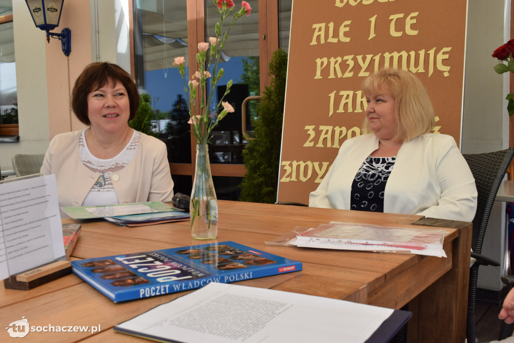 Czytanie Krzyżaków na placu Kościuszki