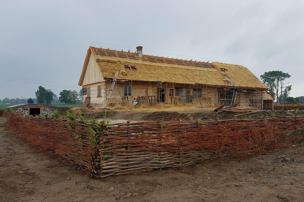 Olenderski skansen z iłowską zagrodą