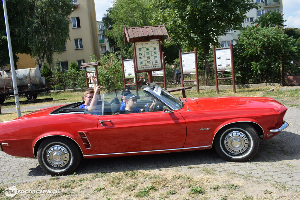 Rajd zabytkowych Mustangów