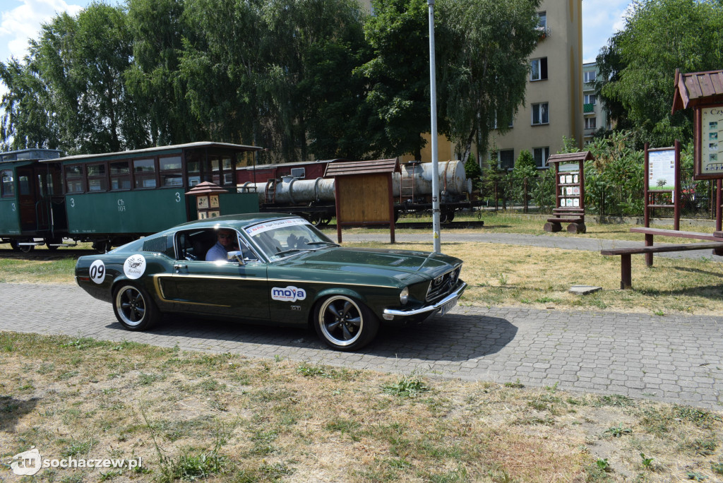 Rajd zabytkowych Mustangów