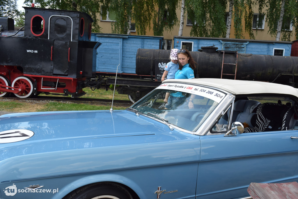 Rajd zabytkowych Mustangów