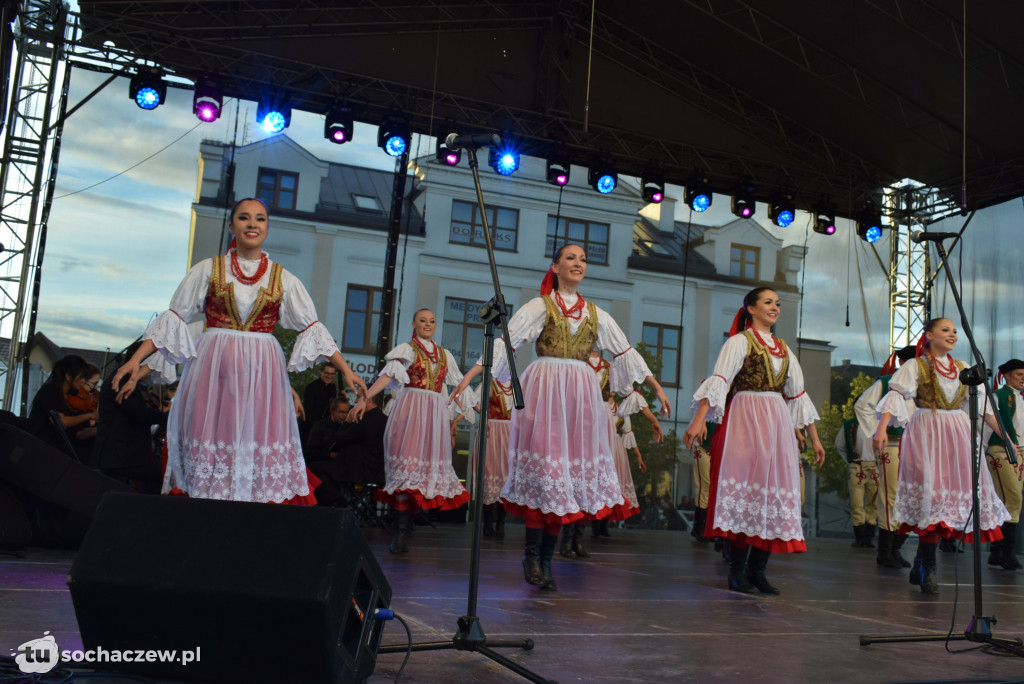 Warszawianka na placu Kościuszki