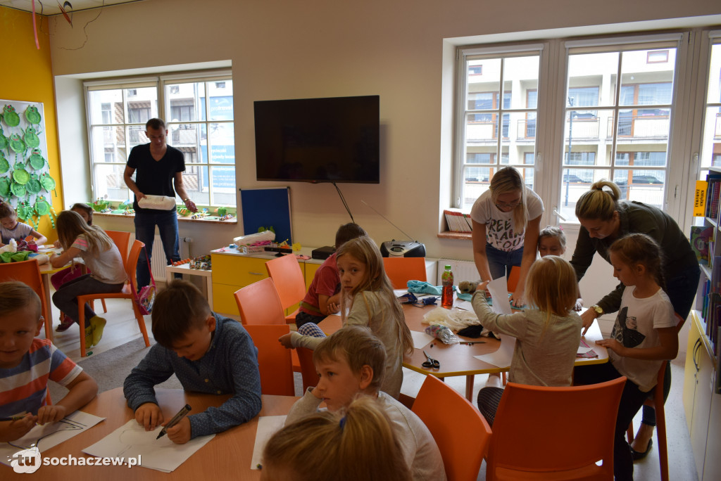 Lato w bibliotece: krawiectwo