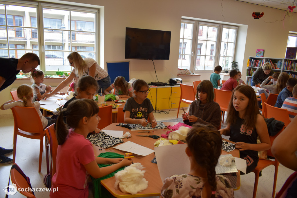 Lato w bibliotece: krawiectwo