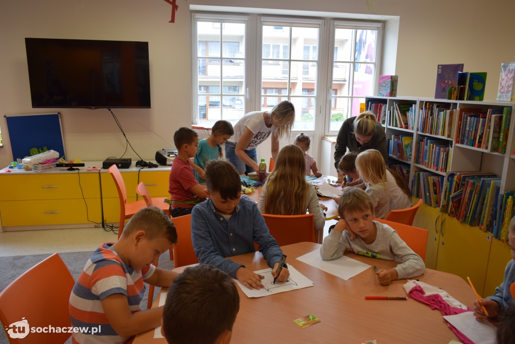 Lato w bibliotece: krawiectwo