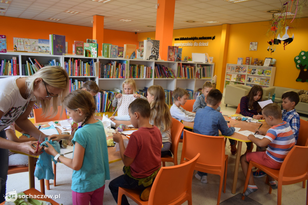 Lato w bibliotece: krawiectwo