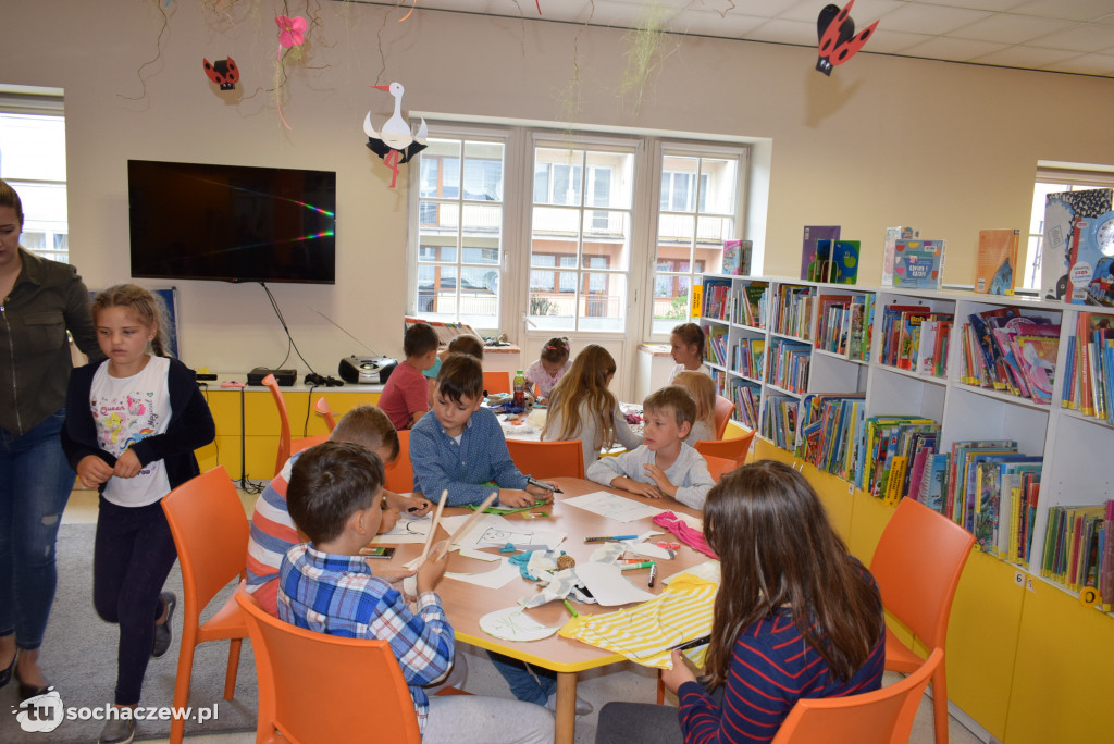 Lato w bibliotece: krawiectwo