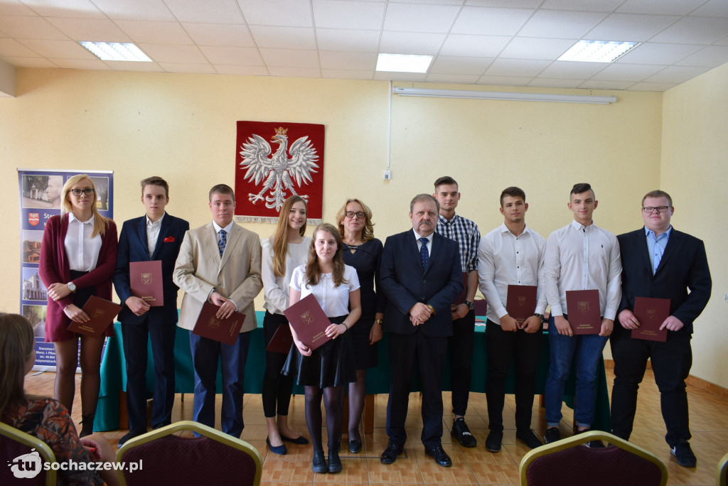 Dzień Edukacji Narodowej: stypendia rozdane