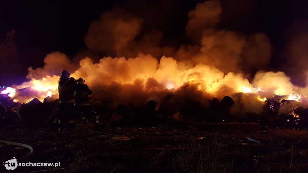 Pożar wysypiska w Topołowej