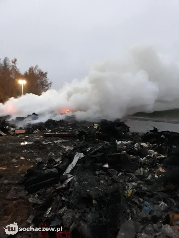 Pożar wysypiska w Topołowej