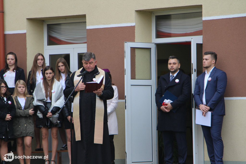 Głaz pamięci przed Ogrodnikiem