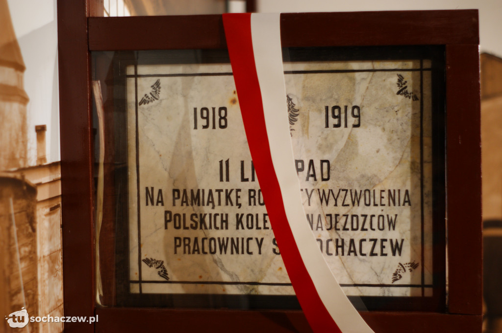 Odsłonięcie pamiątkowej tablicy w Muzeum Kolejki Wąskotorowej