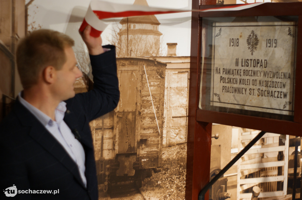 Odsłonięcie pamiątkowej tablicy w Muzeum Kolejki Wąskotorowej