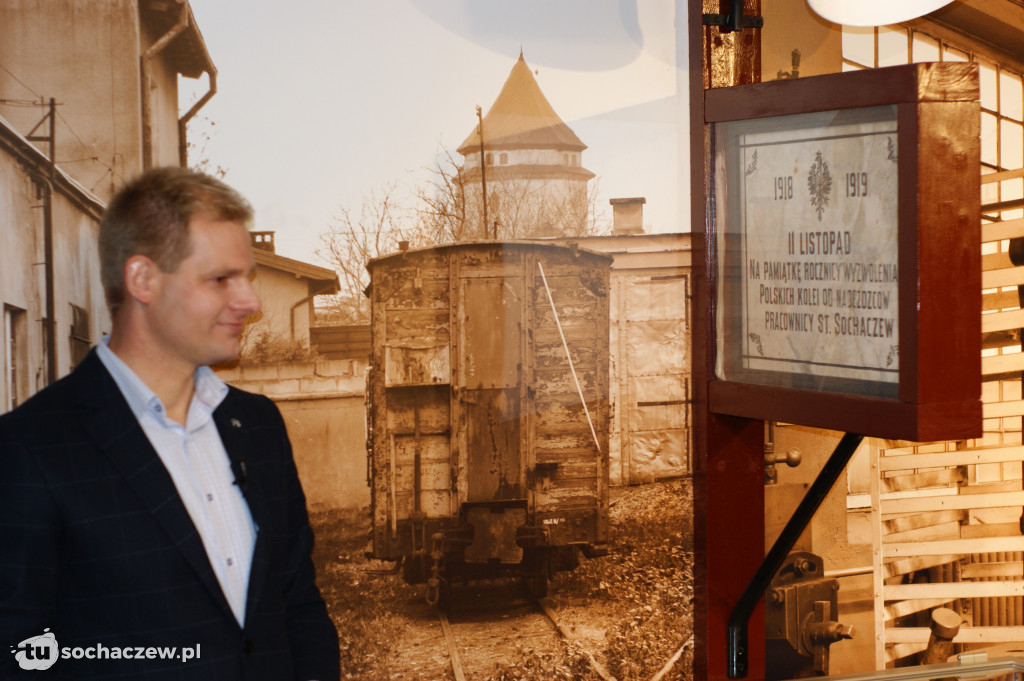 Odsłonięcie pamiątkowej tablicy w Muzeum Kolejki Wąskotorowej