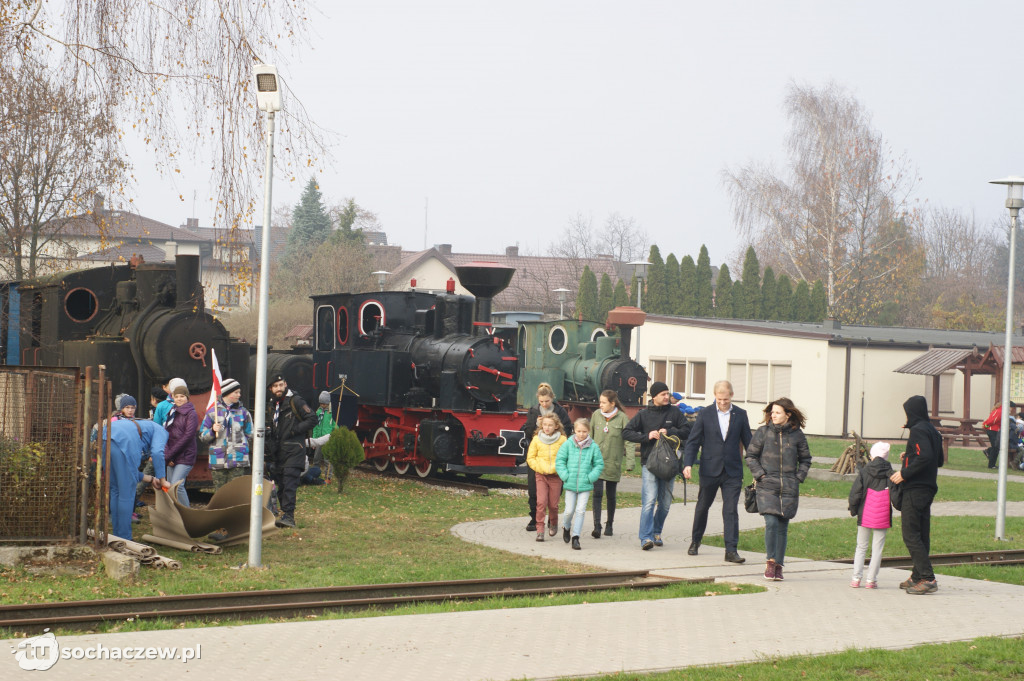 Odsłonięcie pamiątkowej tablicy w Muzeum Kolejki Wąskotorowej