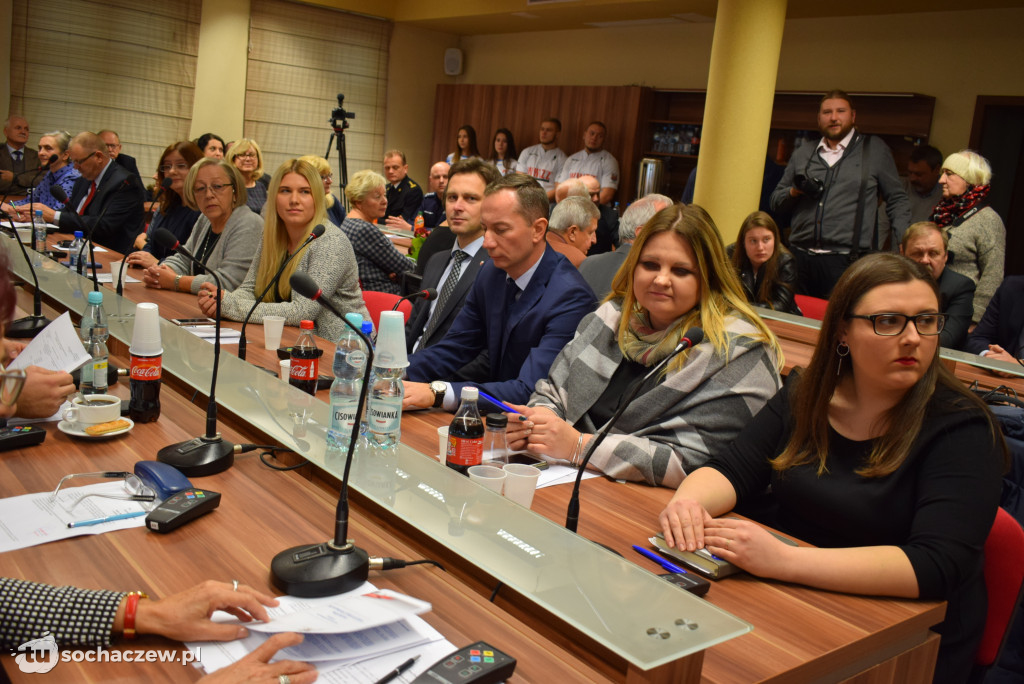 Rada Miasta z prezydium na 12 do 9