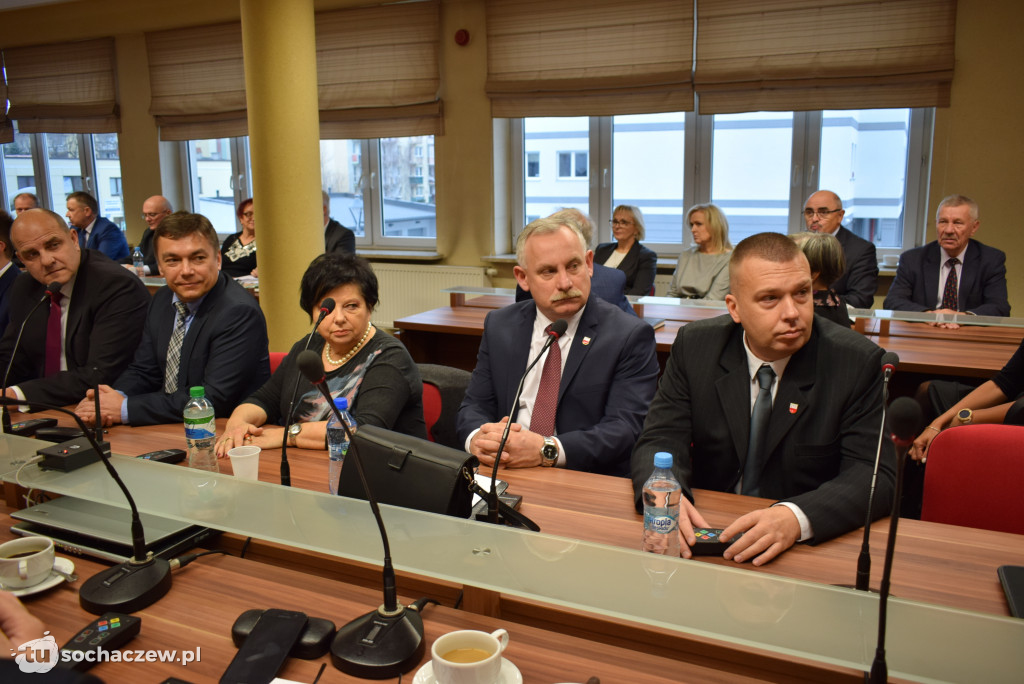 Rada Miasta z prezydium na 12 do 9