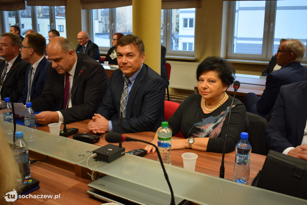 Rada Miasta z prezydium na 12 do 9