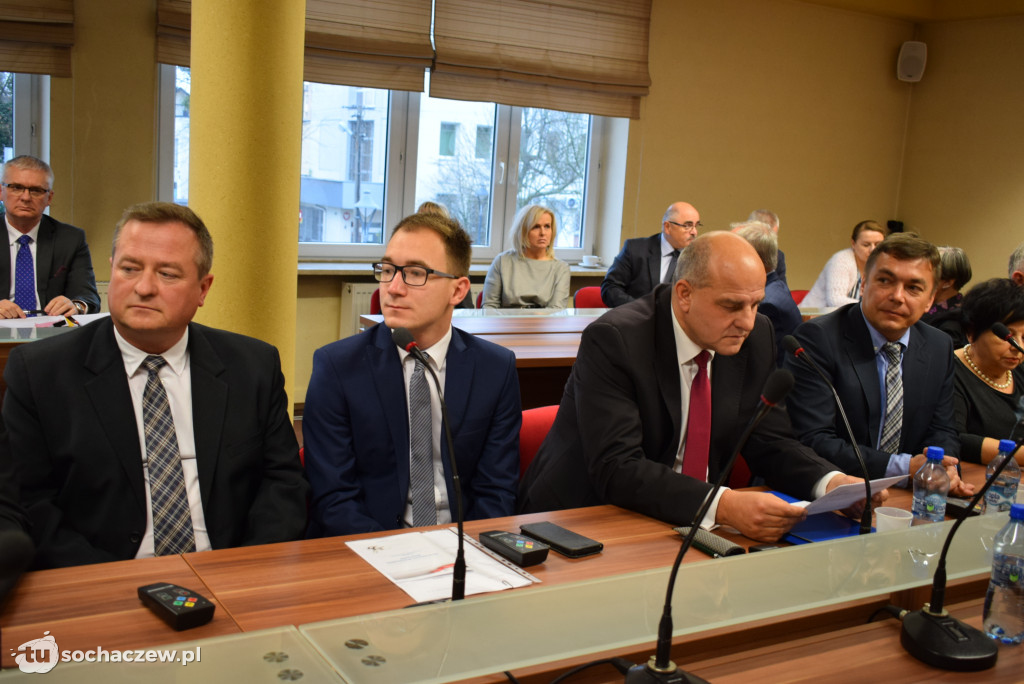 Rada Miasta z prezydium na 12 do 9