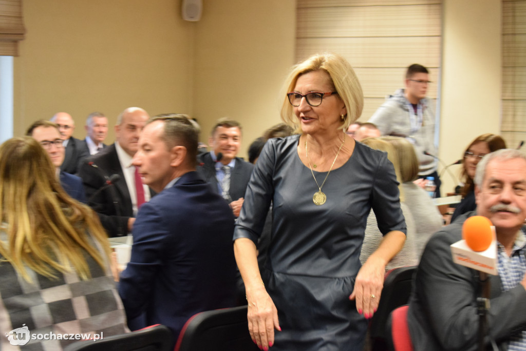 Rada Miasta z prezydium na 12 do 9