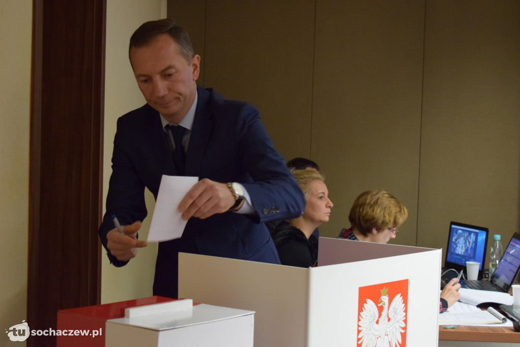 Rada Miasta z prezydium na 12 do 9