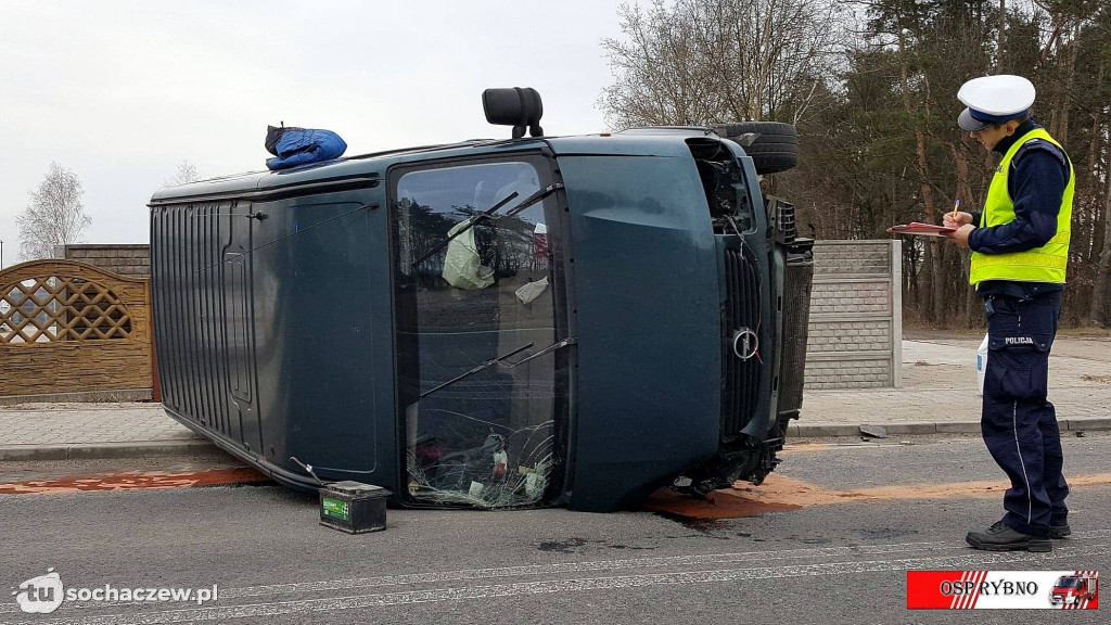 Wypadek w Wężykach. Relacja OSP Rybno