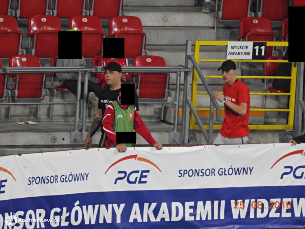 Poszukiwani pseudokibice ze zdjęć
