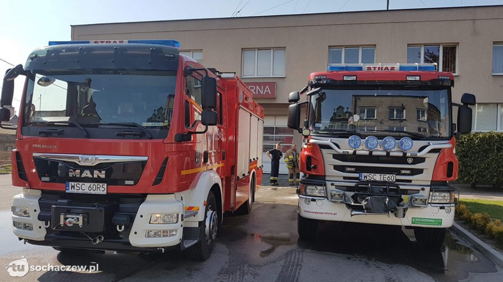 Toruńska Sochaczew. OSP Paprotnia gasi pożar