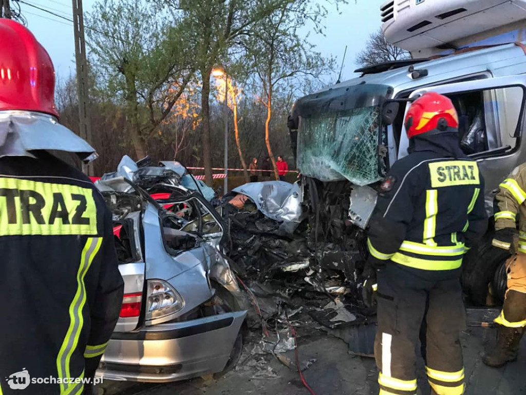 Wypadek Błonie Wieś. Dwie osoby nie żyją
