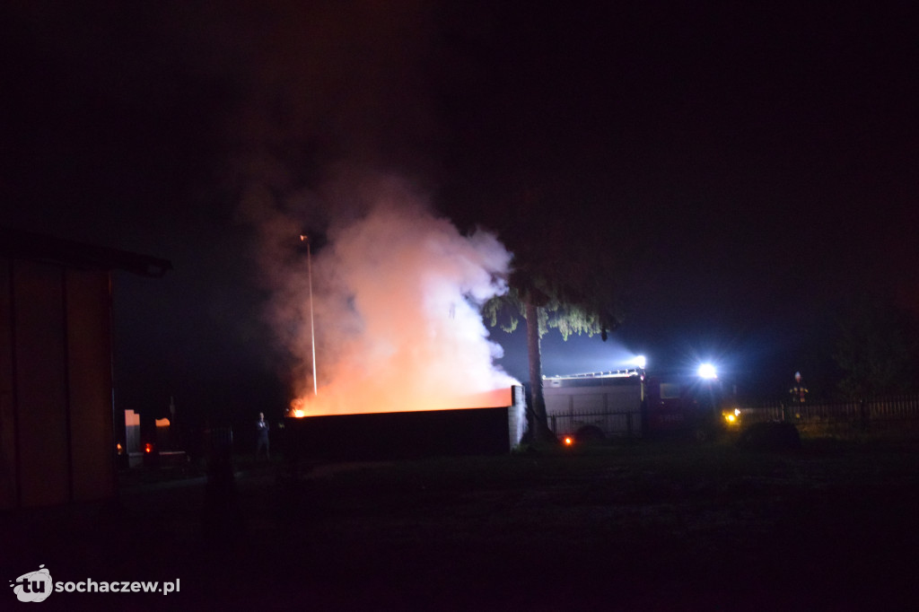 Pożar na cmentarzu w Giżycach