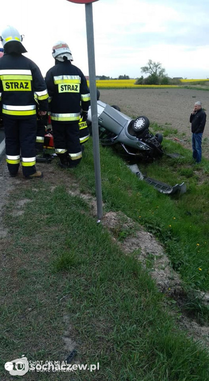 Wypadek w Giżyczkach na zakręcie
